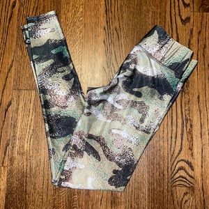 Terez Camo Shine Leggings XS